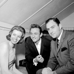 SAUL HOLIFF 2018 LTA RECIPIENT